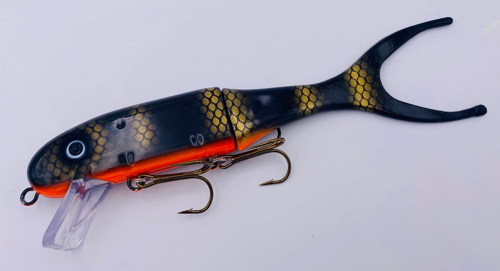 9” Firetiger Pattern Musky Fishing Lure VG Condition Deep Diver Rattle  Plastic