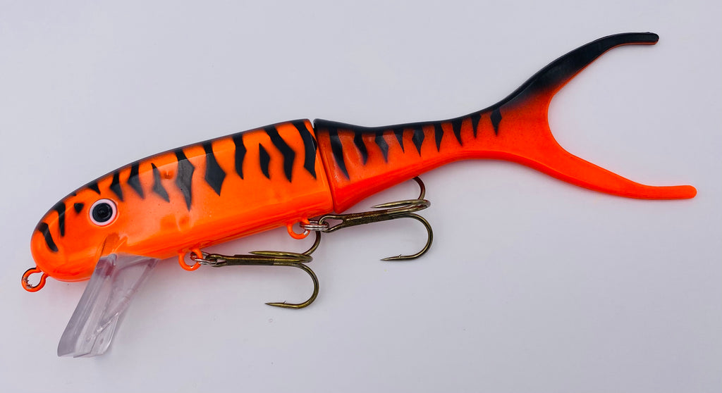 Shallow Invader Orange Tiger – Musky Innovations